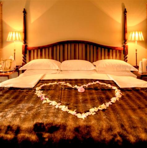 Riverbend Lodge อัดโด ภายนอก รูปภาพ