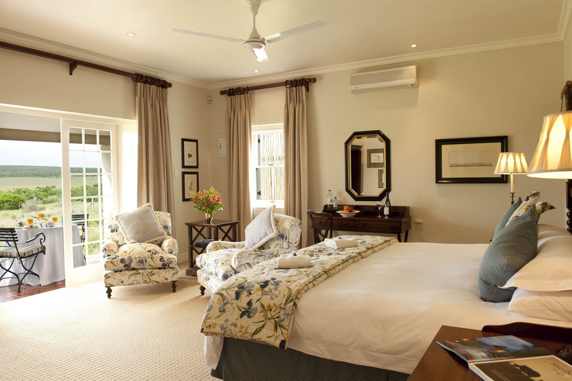 Riverbend Lodge อัดโด ภายนอก รูปภาพ